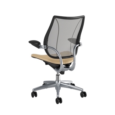 Silla de trabajo Liberty, respaldo Pinstripe Silver, asiento Ticinio Sand, estructura pulida con embellecedores negros Picture 3