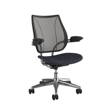Silla de trabajo Liberty, respaldo Pinstripe Black, asiento Vanir 0693, estructura pulida con embellecedores negros